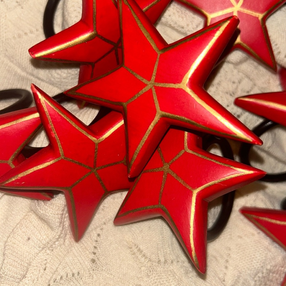 8 STAR NAPKIN RINGS. Red/white & blue party!! + FREE POTTERY BARN RED star dish